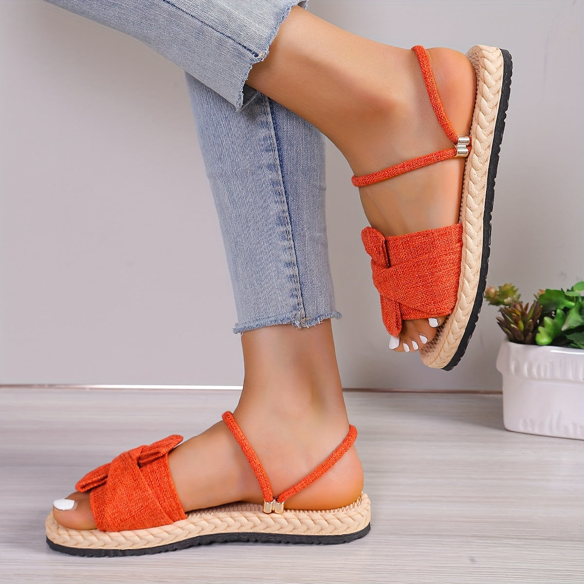 Women's Sandals With Solid Color, Comfortable And Lightweight, Suitable For Two Ways Of Wearing On Holiday, Perfect For Summer Beach Walks.