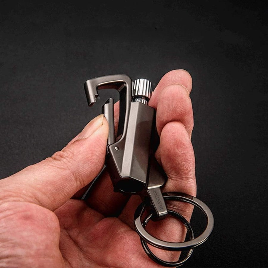 FireStart Key™ - The key ring for quickly lighting a fire 