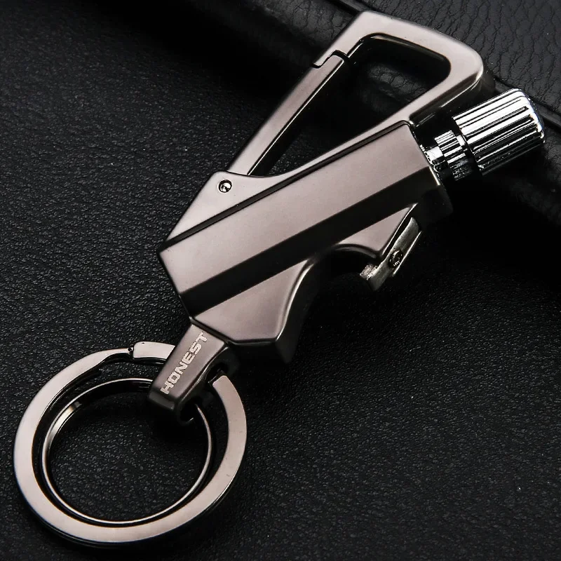 FireStart Key™ - The key ring for quickly lighting a fire 
