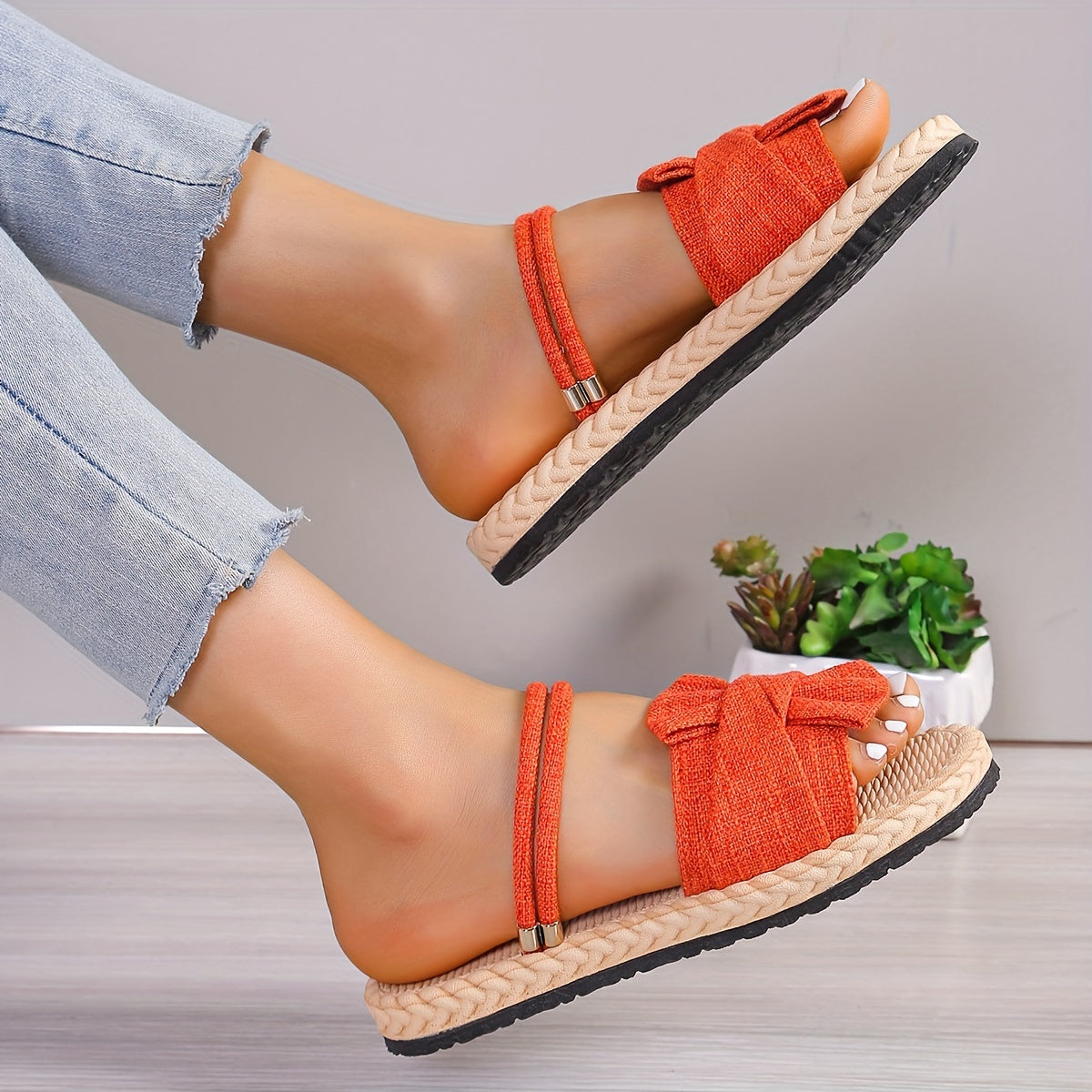 Women's Sandals With Solid Color, Comfortable And Lightweight, Suitable For Two Ways Of Wearing On Holiday, Perfect For Summer Beach Walks.